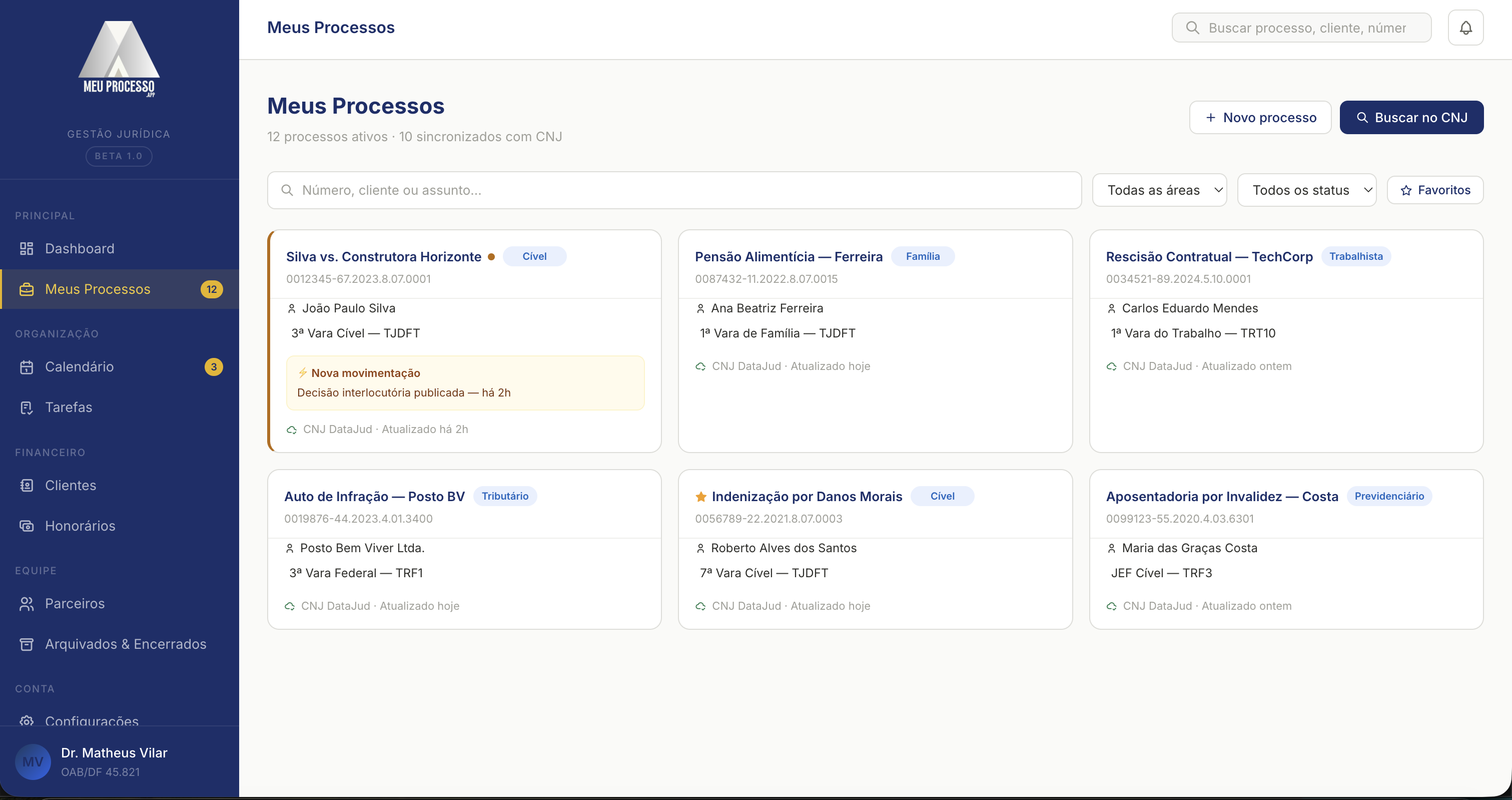Lista de processos jurídicos com monitoramento automático via CNJ DataJud
